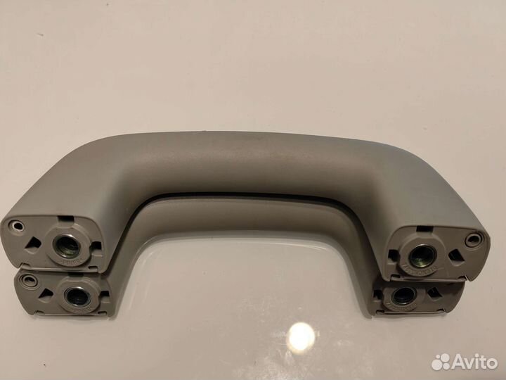 Потолочные ручки Toyota Hilux 2017