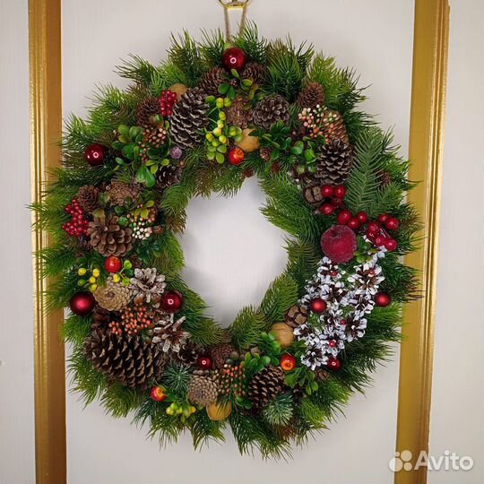 Новогодний венок ручной работы