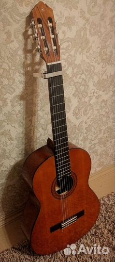 Классическая гитара yamaha C40