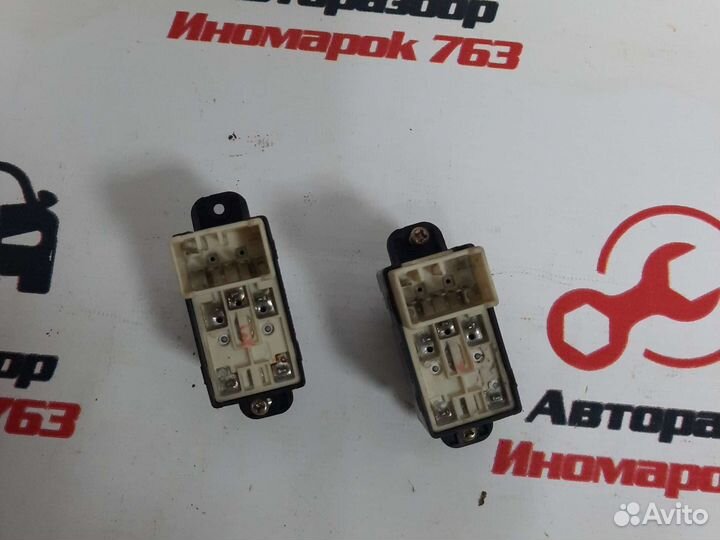 Кнопка стекло подъёмника Hyundai Elantra X