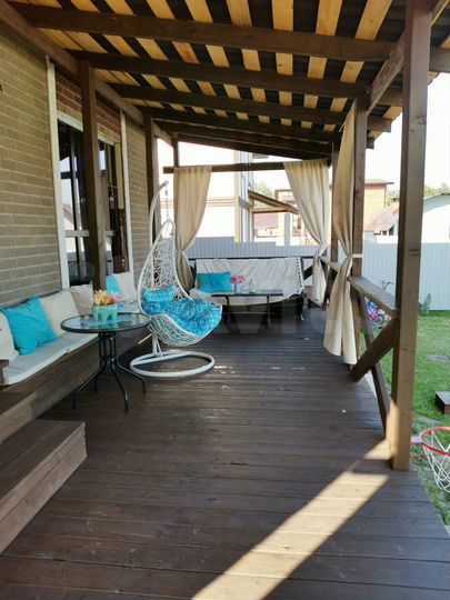 Коттедж 324 м² на участке 8 сот.