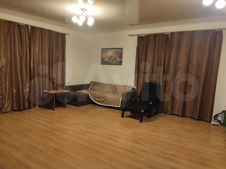 Коттедж 410 м² на участке 13 сот.