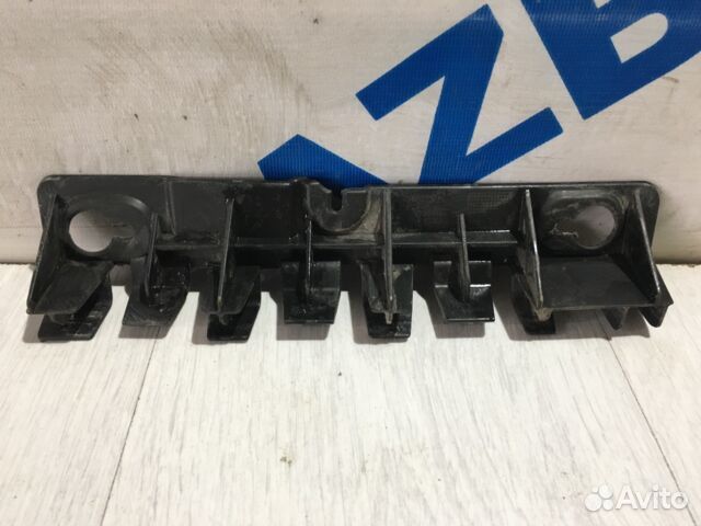 Кронштейн заднего бампераlada largus 1.6 мт к4м