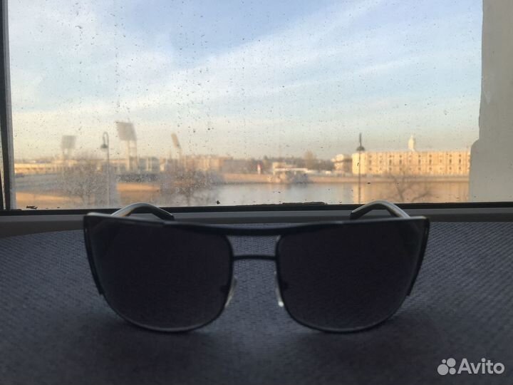 Солнцезащитные очки