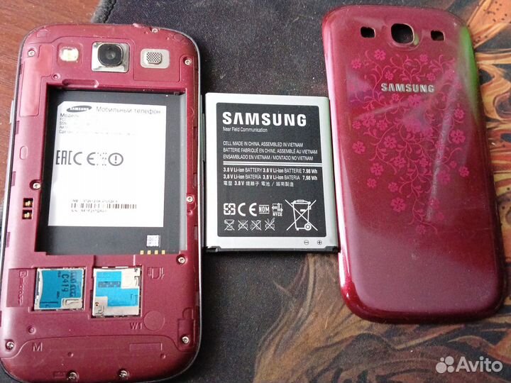 Samsung Galaxy S III GT-I9300, 16 ГБ