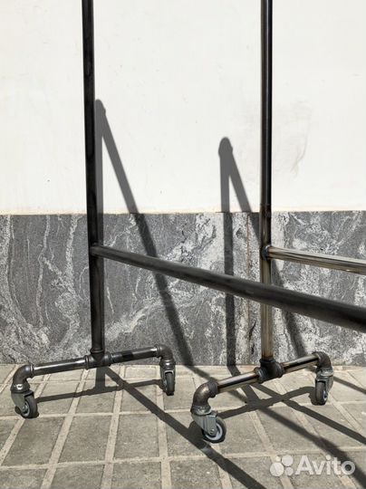 Рейл для одежды