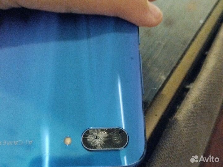 HONOR 10, 4/64 ГБ