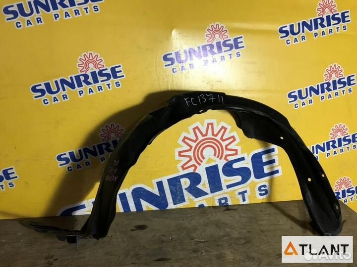 Подкрылок передний левый toyota vitz