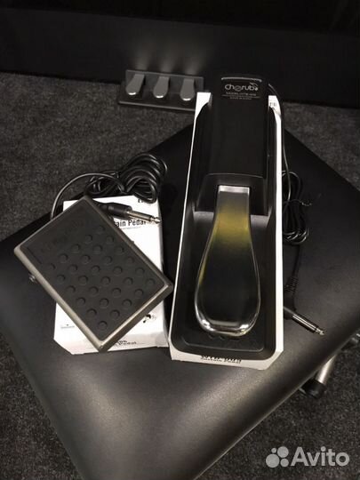 Педали для клавишных инструментов