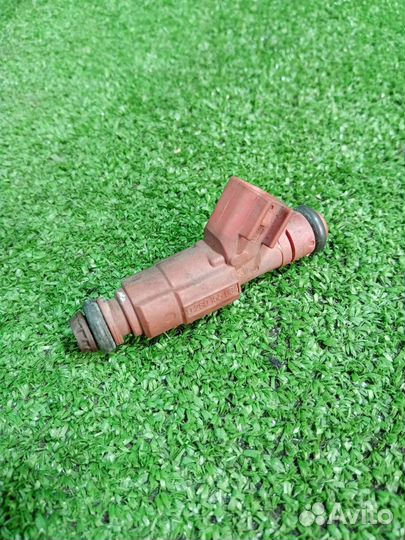 Форсунка топливная Dodge Durango 1 поколение 1998