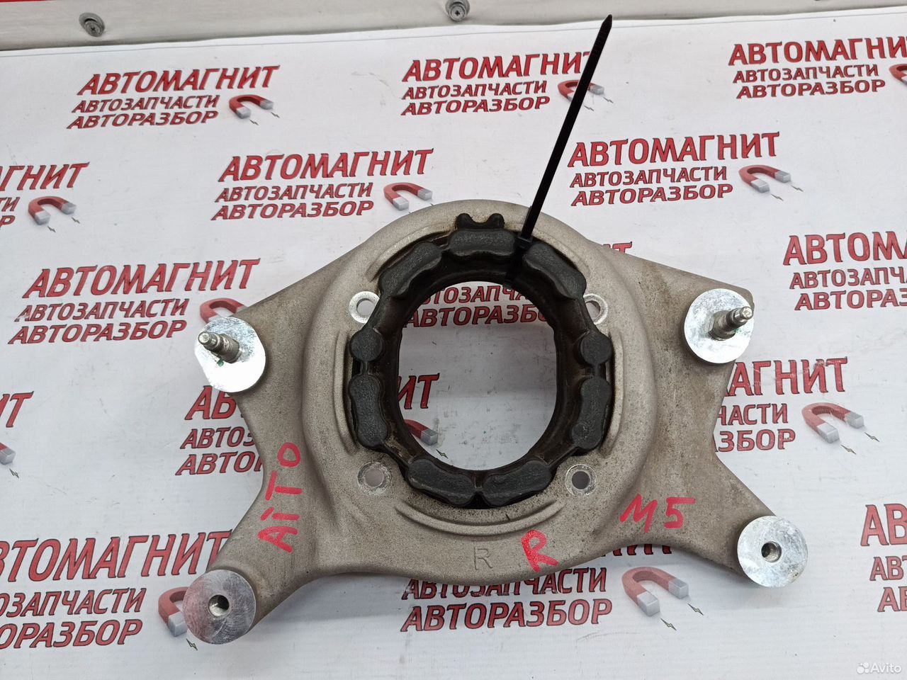 Опора амортизатора передняя правая Aito M5 Seres