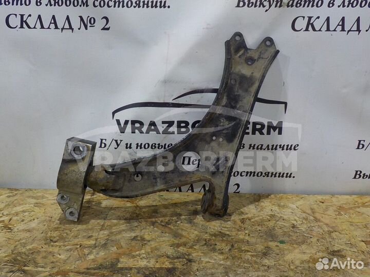 Рычаг передний левый VW Golf