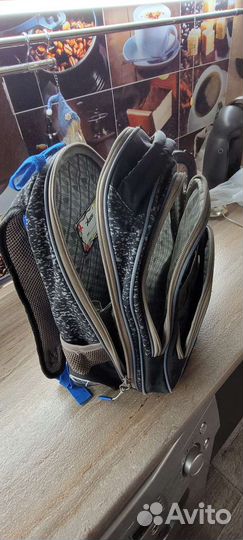 Рюкзак школьный