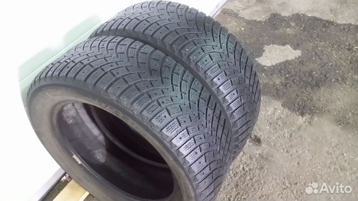 Michelin X-Ice North 2 235/55 R17