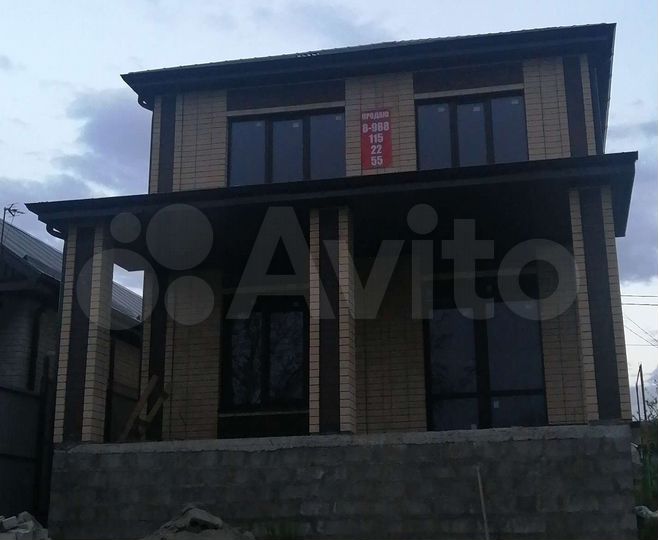 Дом 180 м² на участке 5 сот.