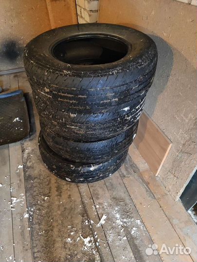 Kumho Road Venture 798 235/70 R16