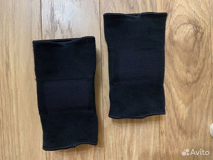 Наколенники all six, 36-39 см