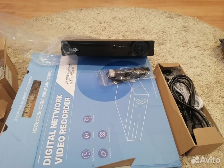 Комплект IP видеонаблюдения hiseeu 4 камеры 3мр