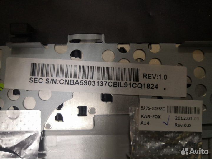 Samsung NP305U, NP305U1A-A05RU с топкейсом