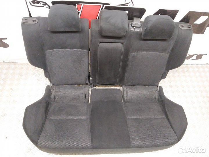 Диван Mitsubishi Lancer X (2007—2010)