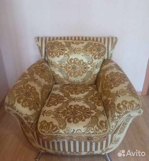 Большой угловой диван раскладной бу