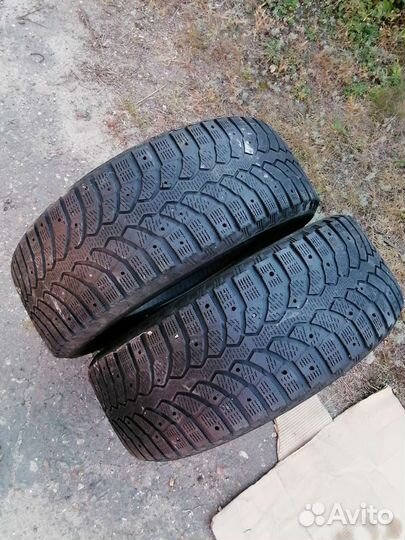 Bridgestone Blizzak Spike-01 225/60 R17
