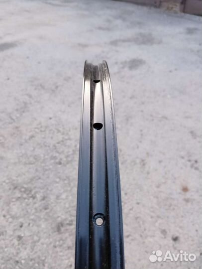 Обод ZTR Crest 29 28H, Грипсы силикон