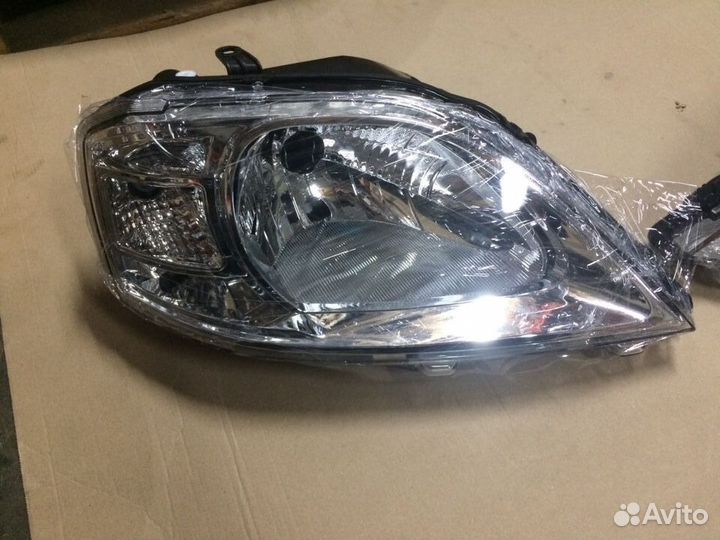 Фары Renault Logan 1 рестайлинг