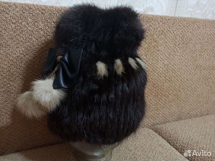 Женская шапка