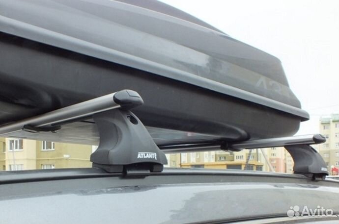 Багажник с аэродинамическими дугами на Лада Веста