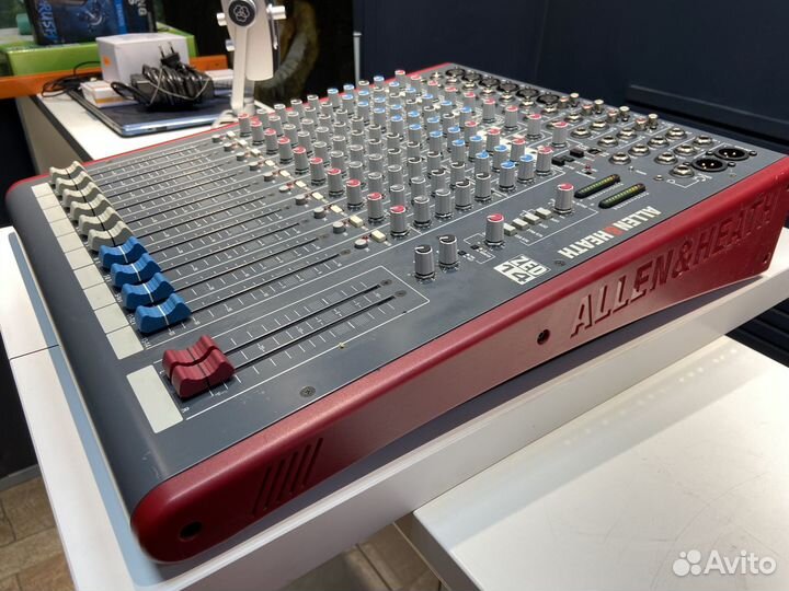 Микшерный пульт Allen&Heath zed14