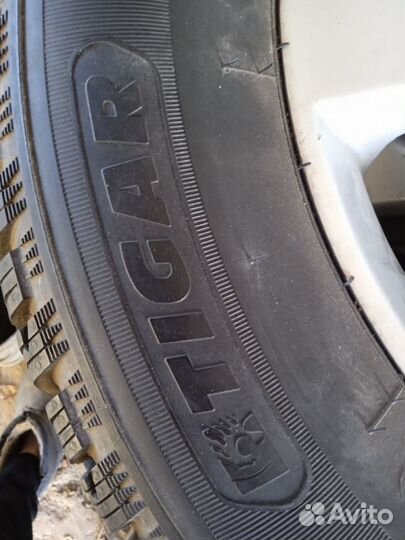 Tigar SUV Ice 215/65 R16 102T