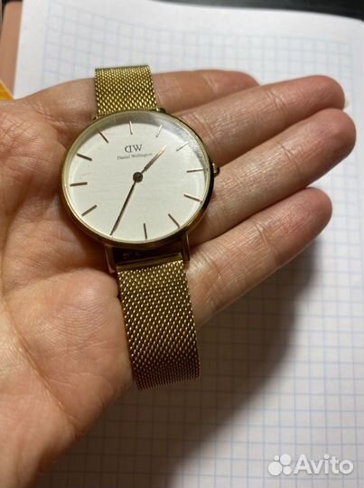 Daniel Wellington часы женские