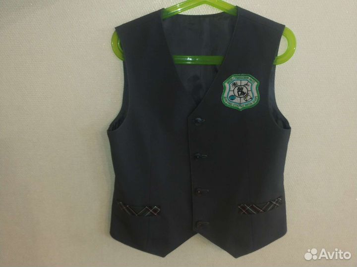 Жилетка для мальчика школьная 134