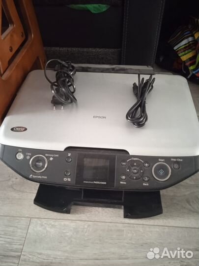 Фотоцентр/принтер/мфу Epson Stylus Photo RX610