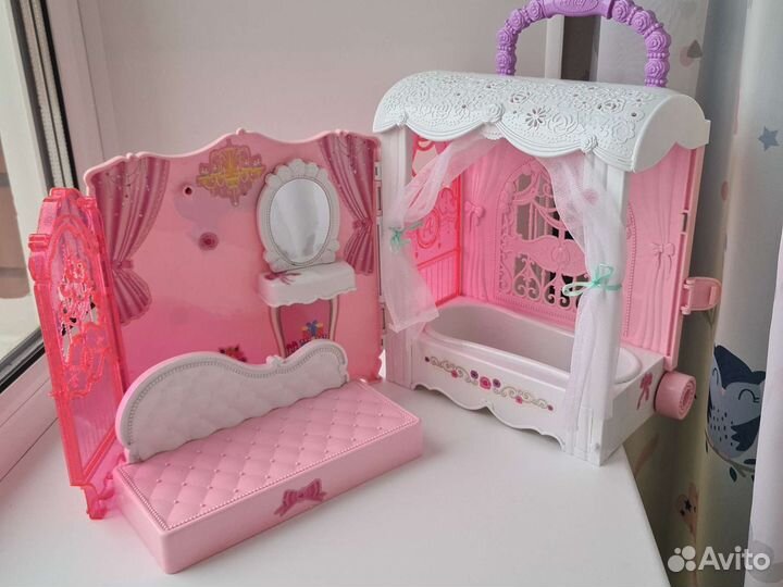 Кукольный домик чемодан