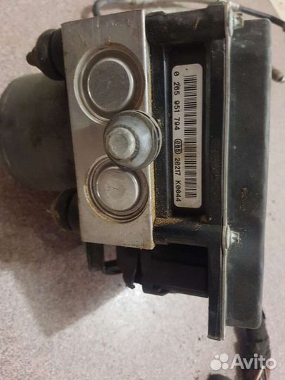 Блок ABS Opel Meriva-B