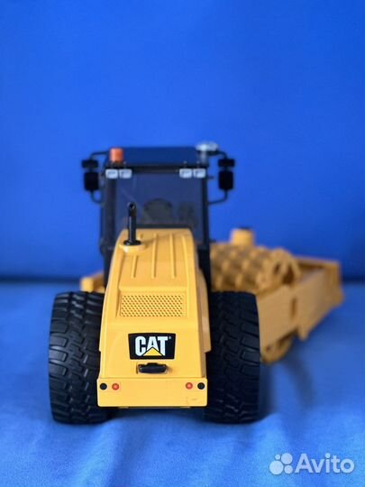 Вибрационный уплотнитель грунта Bruder CAT