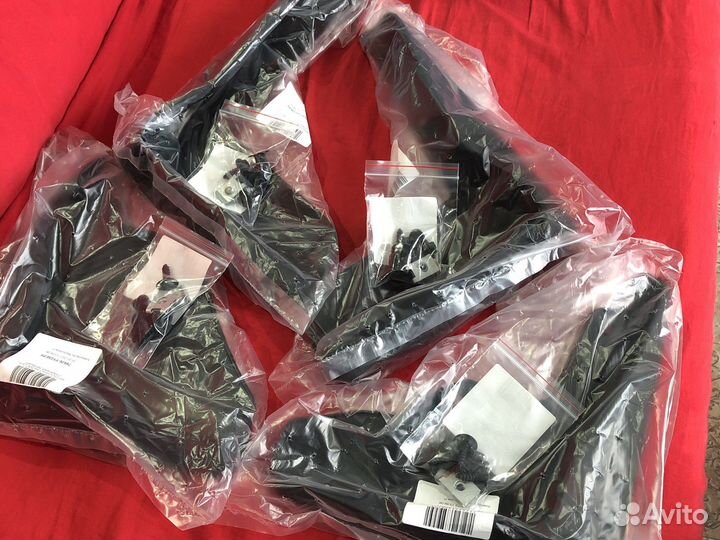 Брызговики камри 75