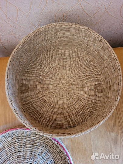 Корзина плетеная с крышкой
