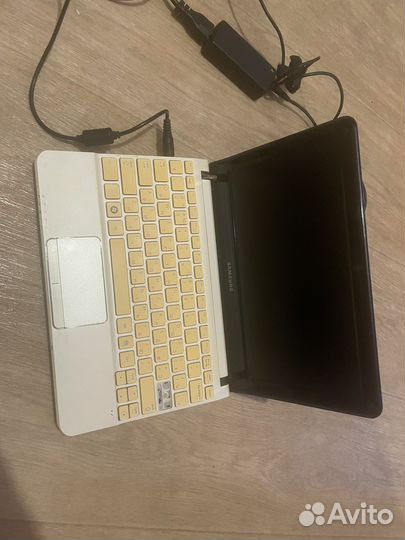 Нетбук Samsung nc110