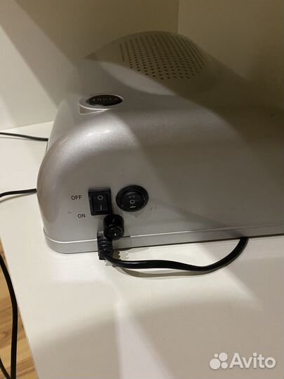 Лампа для ногтей бу