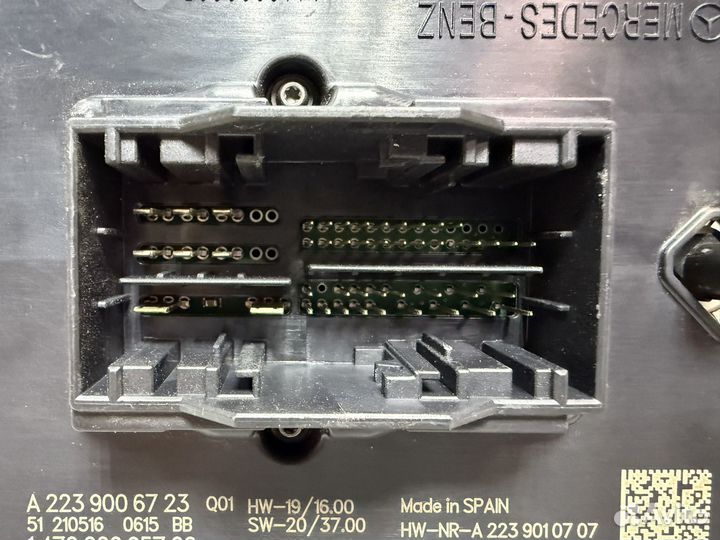 Блок управления фарой Mercedes A2239006723