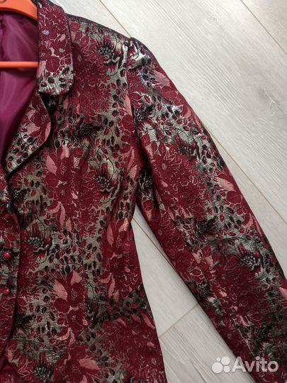 Жакет из парчи