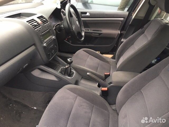 Разбор на запчасти Volkswagen Jetta 5