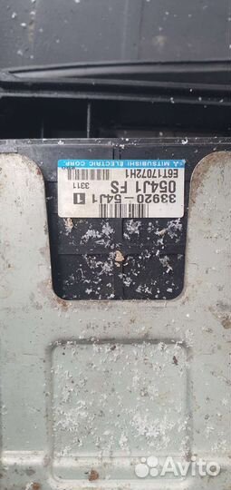 Блок эбу 33920-54J1 Suzuki Grand Vitara XL7 2003г