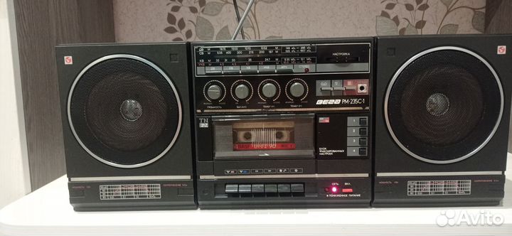 Музыкальный центр вега235