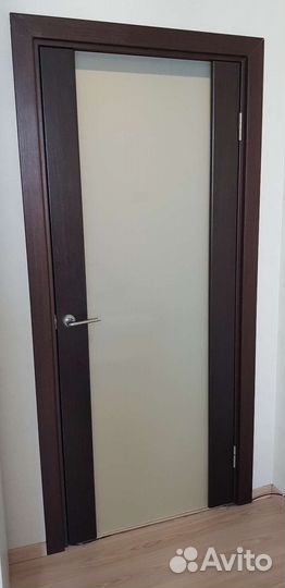 Двери межкомнатные с коробкой из массива