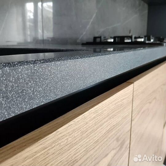 Современная стильная кухня