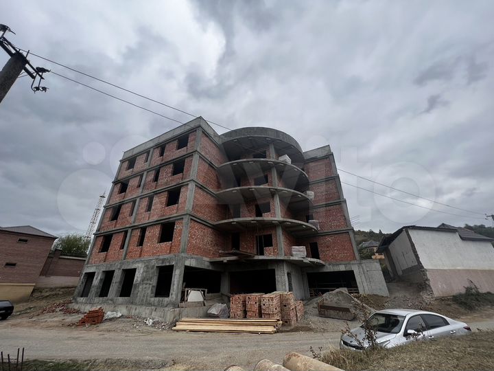 Квартира-студия, 80 м², 4/4 эт.